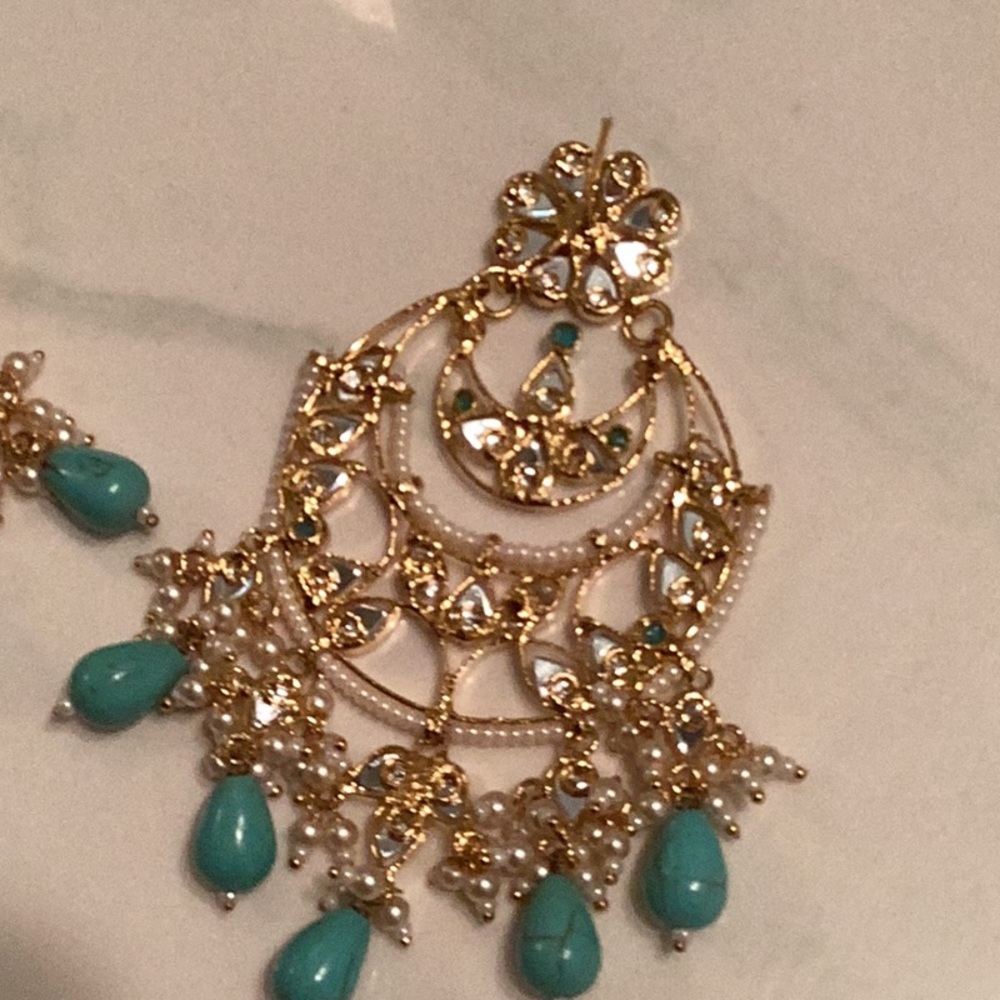 Long earring, Indian traditional Earring - Picture 4 of 4